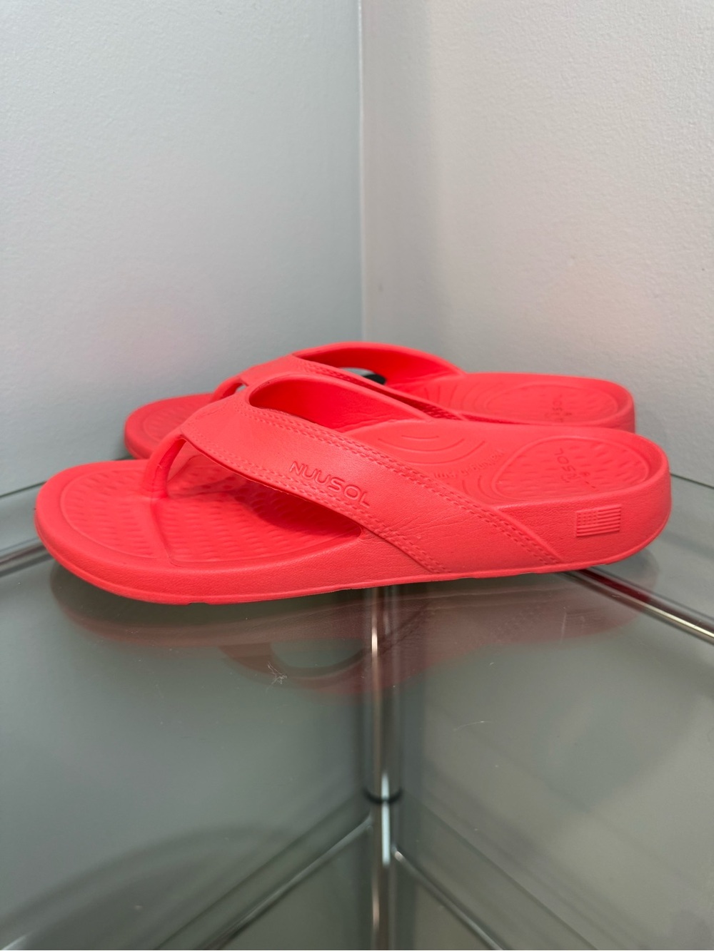 NUUSOL CASCADE Flip Flop made in the U.S.A Coral Sunrise Womens M7 W8